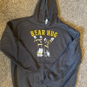 BRUINS Bear Hug Hockey Hoodie - Gray NWOT
